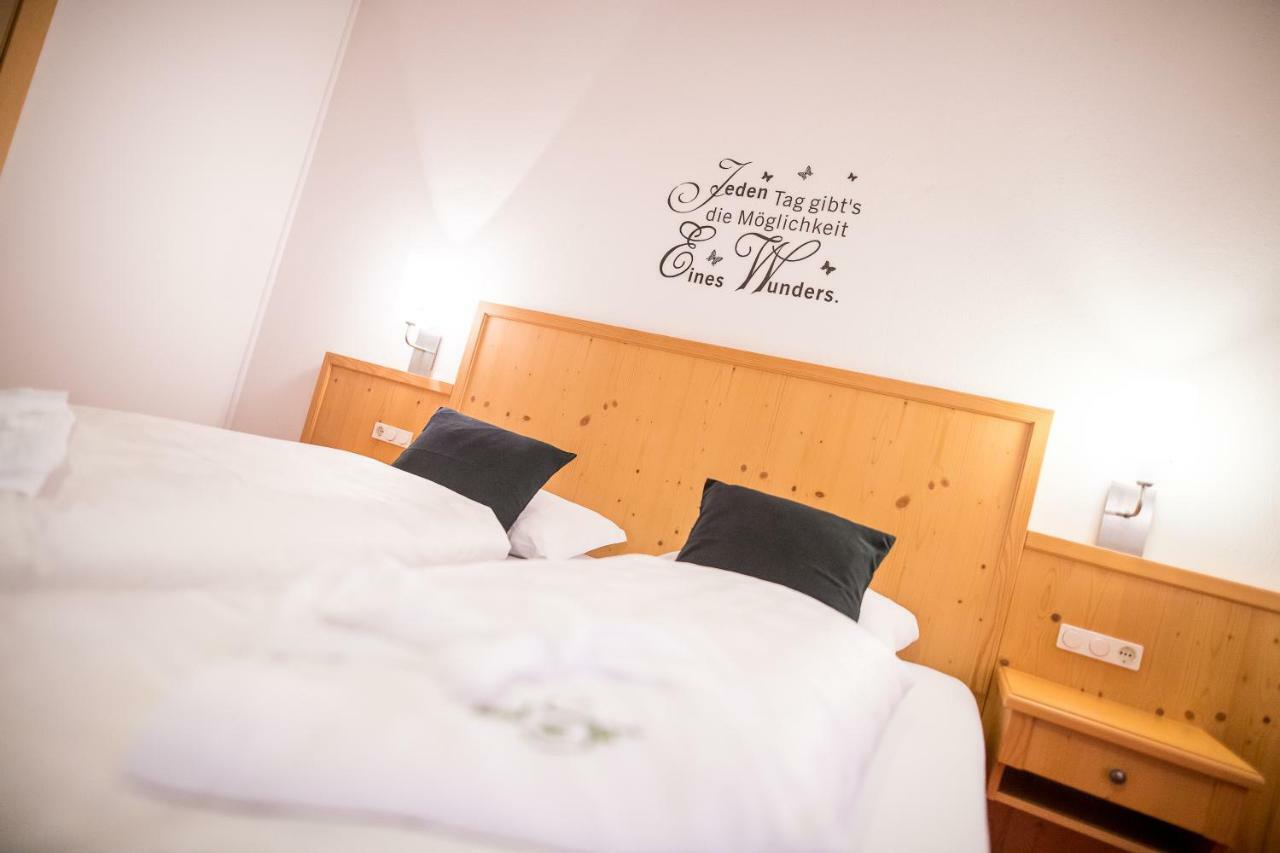 Hotel Zum See มาร์เต็ลโล ภายนอก รูปภาพ