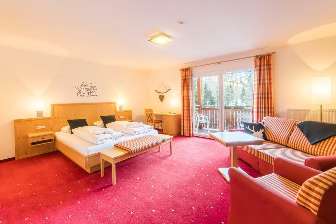 Hotel Zum See มาร์เต็ลโล ภายนอก รูปภาพ