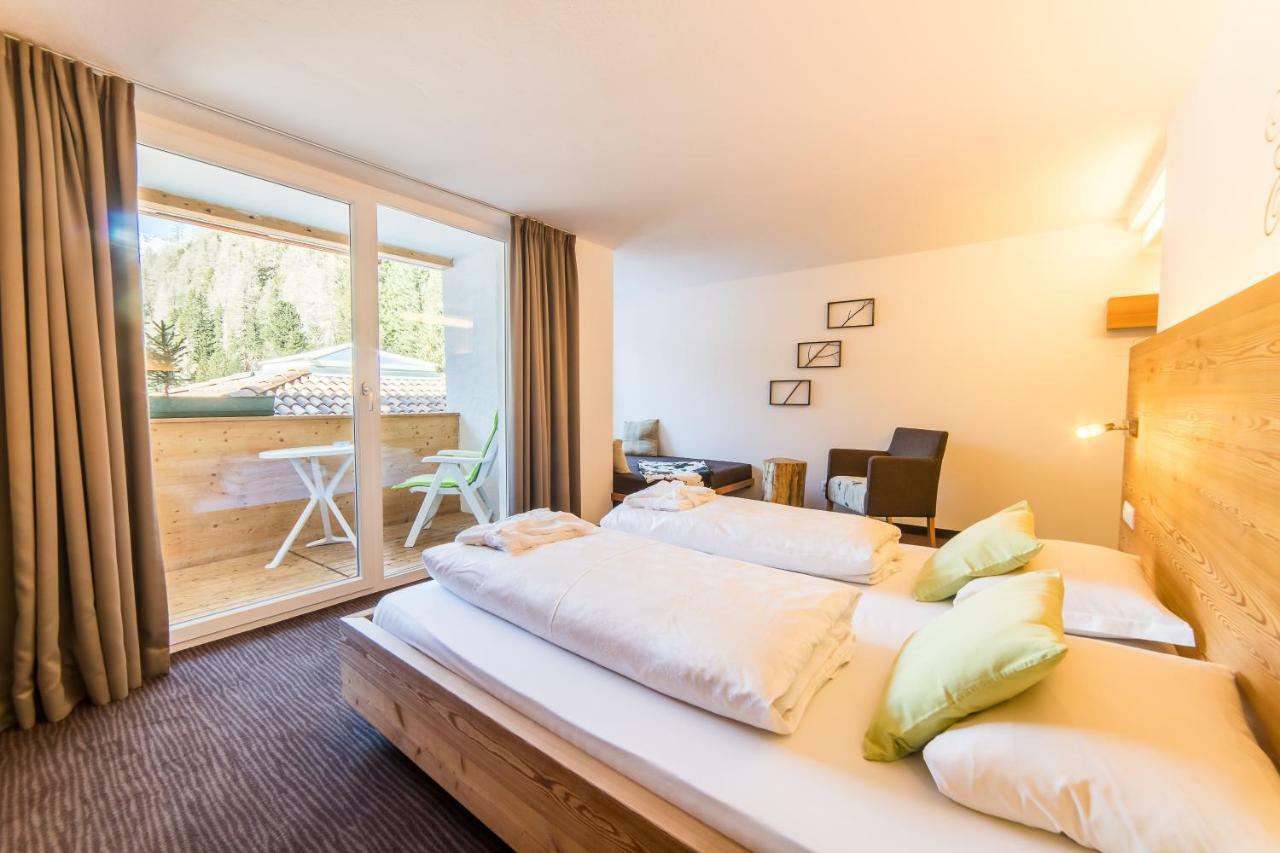 Hotel Zum See มาร์เต็ลโล ภายนอก รูปภาพ